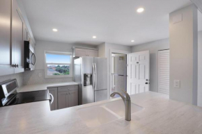Completely Remodeled I Block Away From Free Beach Access